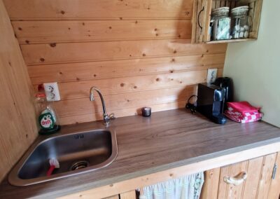 Keuken Pipowagen De Kruiponder Boerderij de Mossel Otterlo Overnachten 3