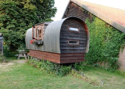 Pipowagen De Kruiponder Boerderij de Mossel Otterlo Overnachten
